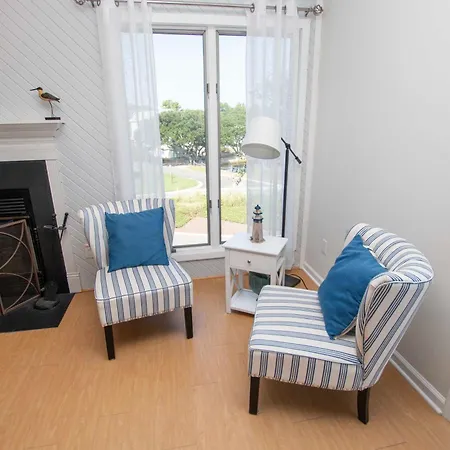 602, Beach Bellini-Oceanside, Close To Beach And Shopping, Community Amenities